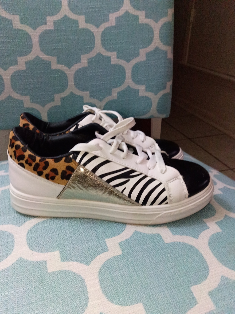 Mixed-Print Low Top Sneakers with Gold Accent - White Black